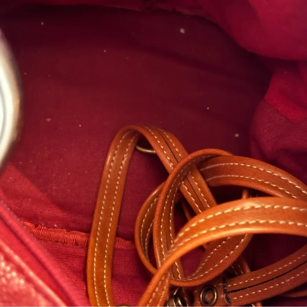 Vintage Capezio‎ Burgundy Zip Top Shoulder Hobo Bag 1980s Taiwan
